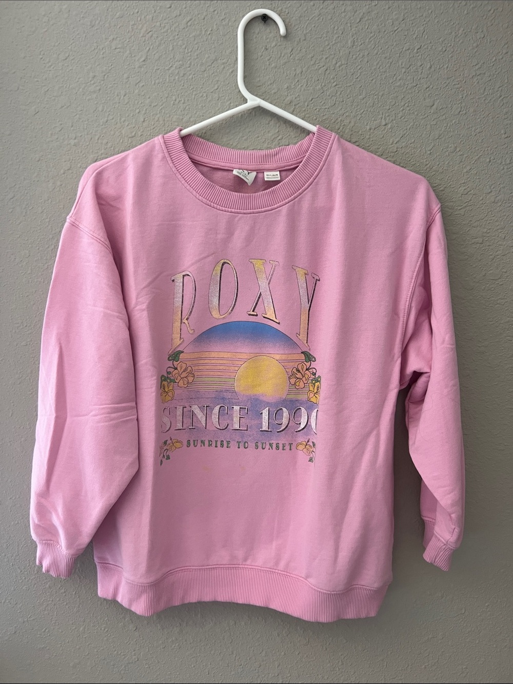 Roxy Pink Graphic Crew Sweatshirt with Sunrise Motif girls 12